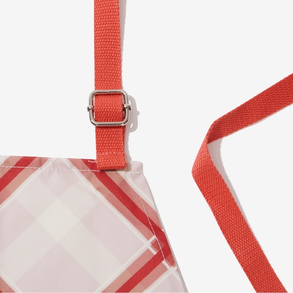 Sewing Down South Perfectly Plaid Apron - Picture 2 of 5